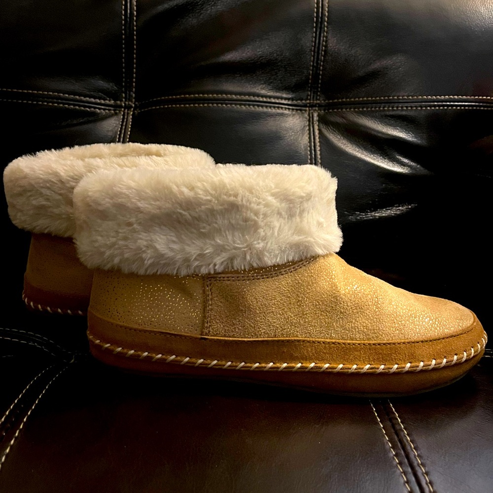 Ladies faux fur booties